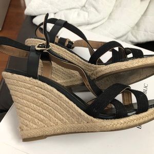 Banana Republic Black Strappy Wedges